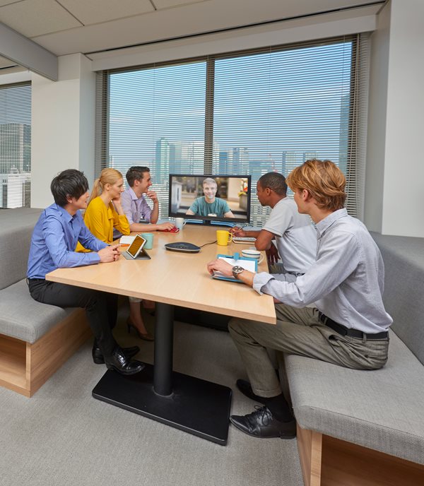 VEGA_Revolabs_Yamaha YVC-300_4